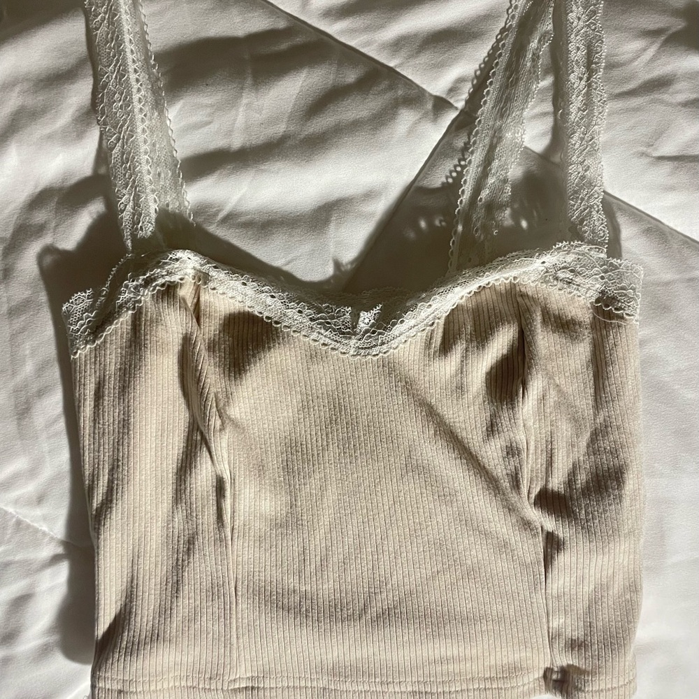 SHEIN Lace Trimmed Cream Camisole ⋆. 𐙚 ˚